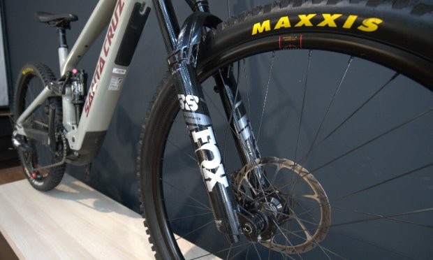 Santa Cruz Vala C LARGE 90-KIT GRAY - Demo Bike