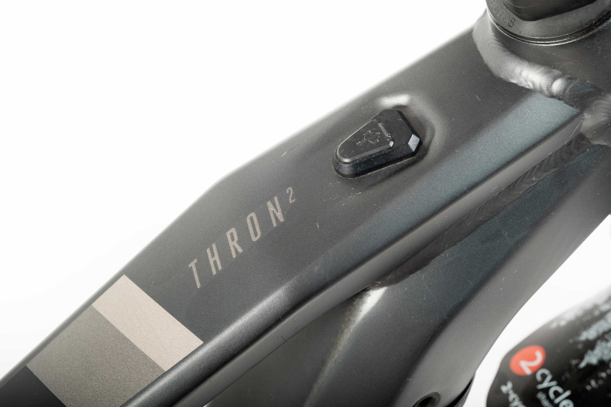 Focus Thron² 6.8 - Used*