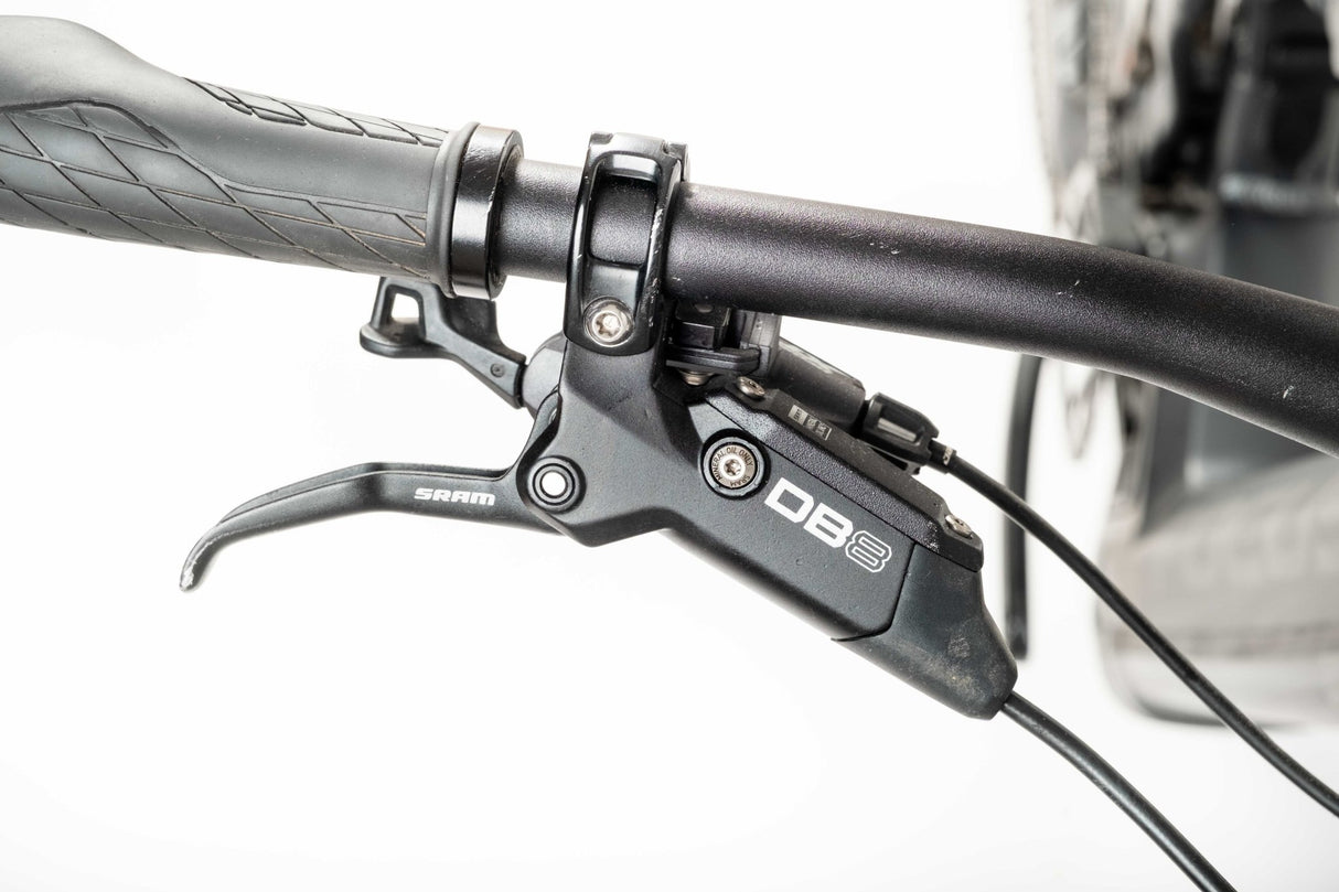 Focus Thron² 6.8 - Used*