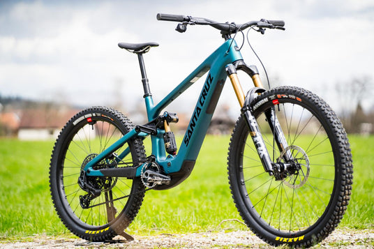 Santa_Cruz_Bullit_4_XO_AXS_Mts