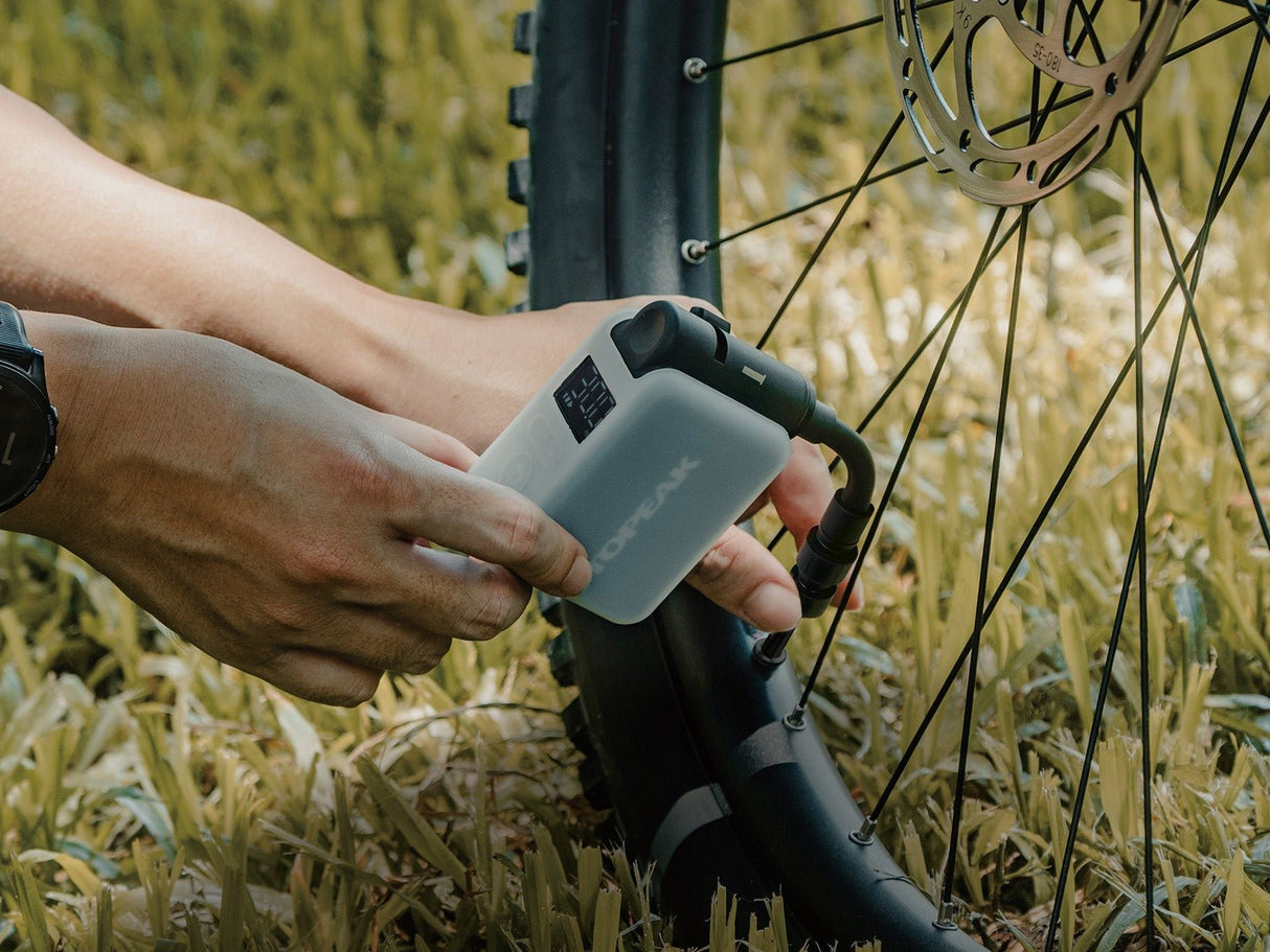 Topeak E-Booster Digital Mini Pump