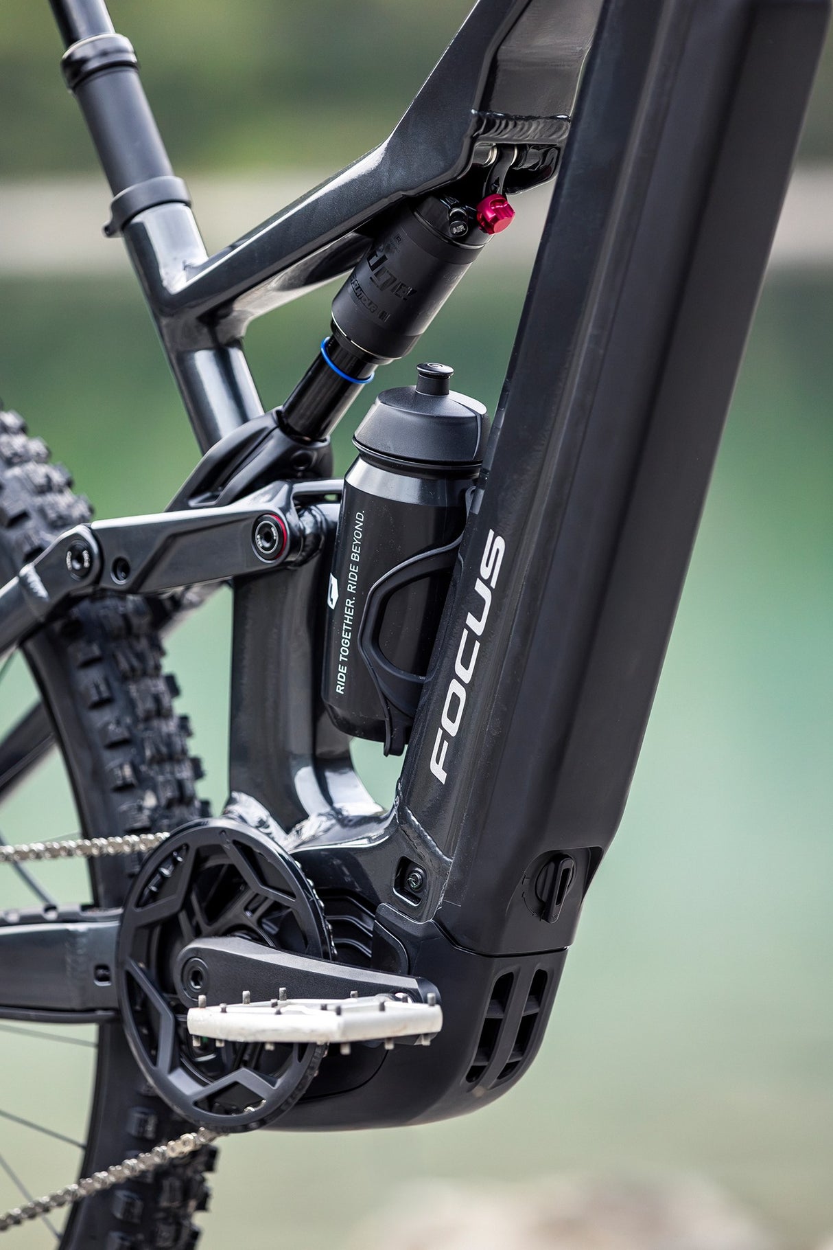 Focus THRON 7 - 800 Wh 2027
