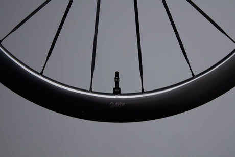 No. 6 Racing Wheels | G45W Aero Gravel - Bei 2-Cycle GmbH Freiburg entdecken!