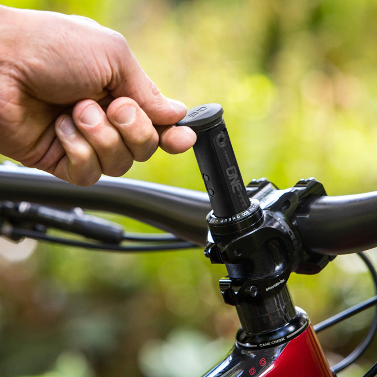 OneUp EDC Threaded Top Cap - Bei 2-Cycle GmbH Freiburg entdecken!