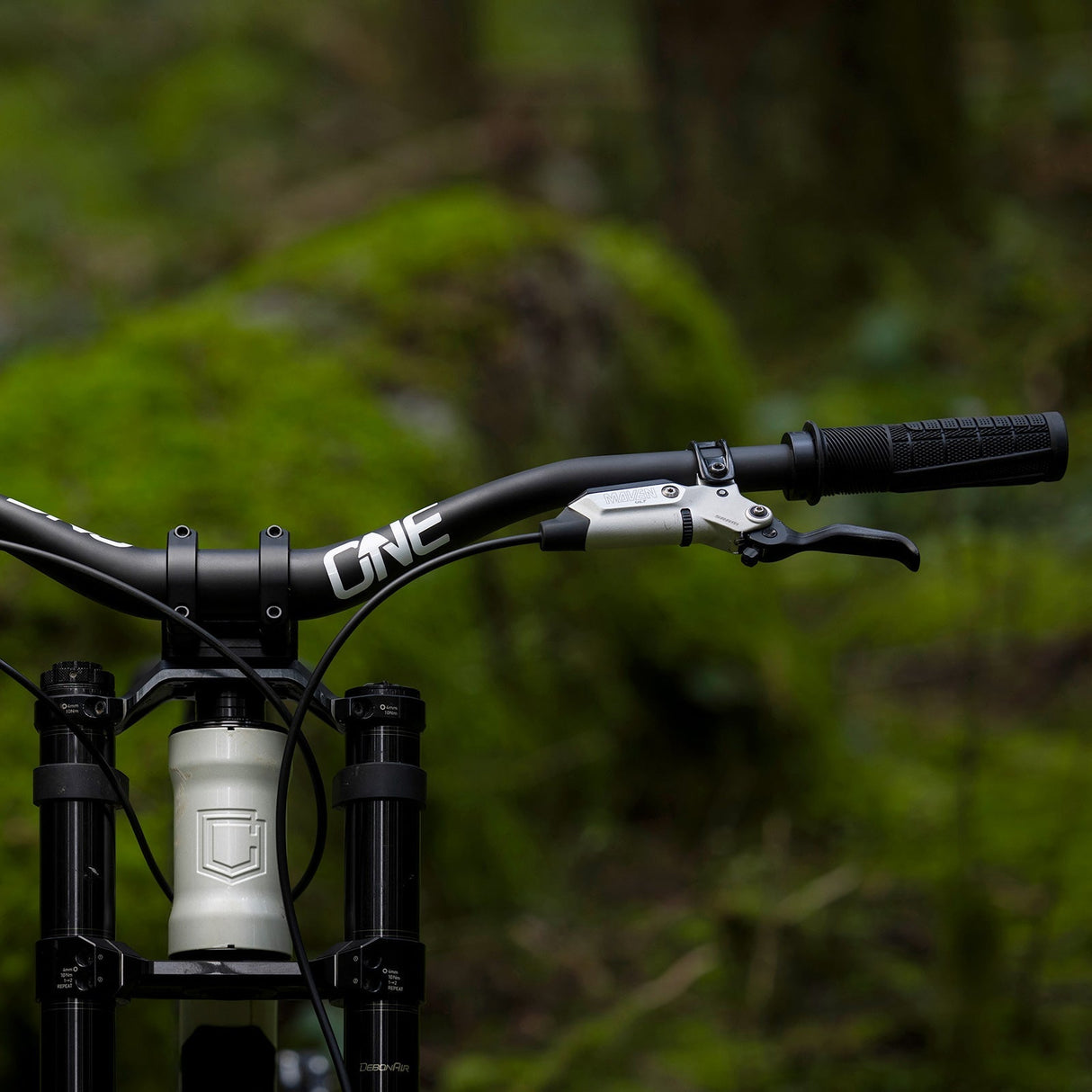 OneUp V2 Carbon Handlebars
