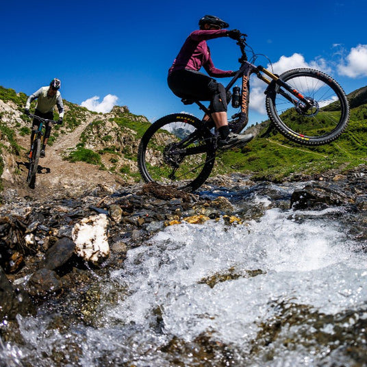 SantaCruz_Hightower_Kategorie_2-Cycle_m1