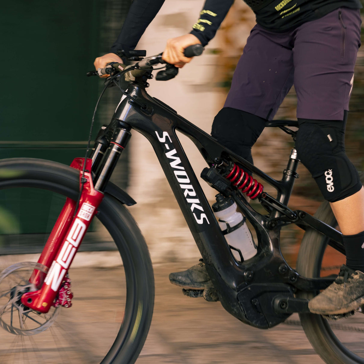 EVOC | Knee Protector LS Flex Lite