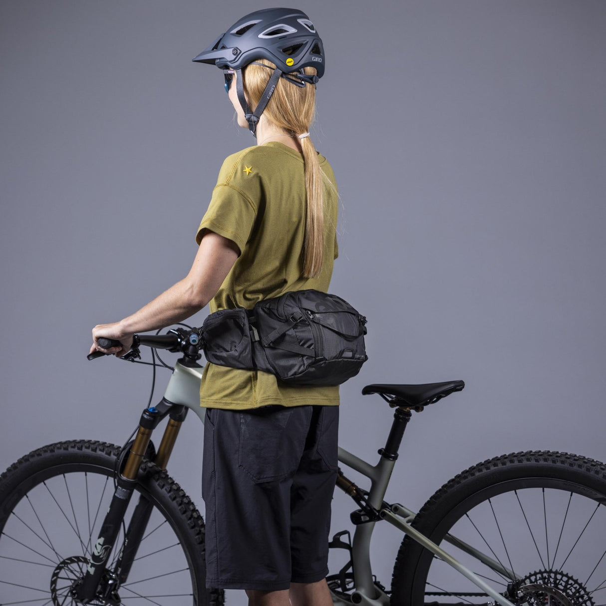 Evoc HIP PACK PRO 3 + HYDRATION BLADDER 1.5