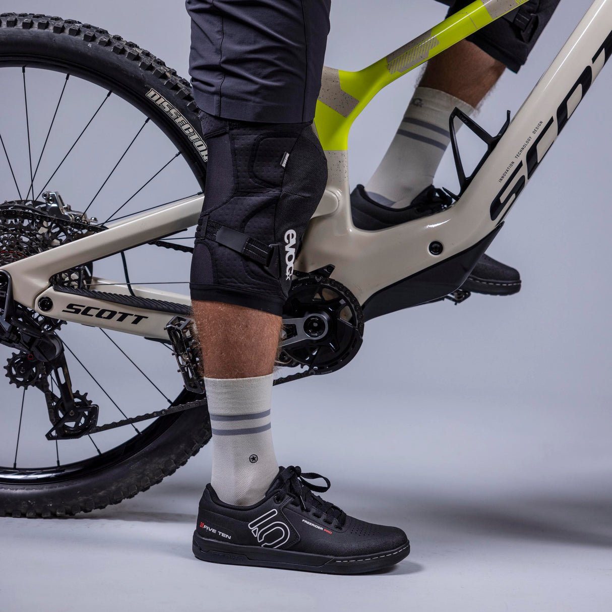 EVOC | Knee Protector LS Flex Enduro
